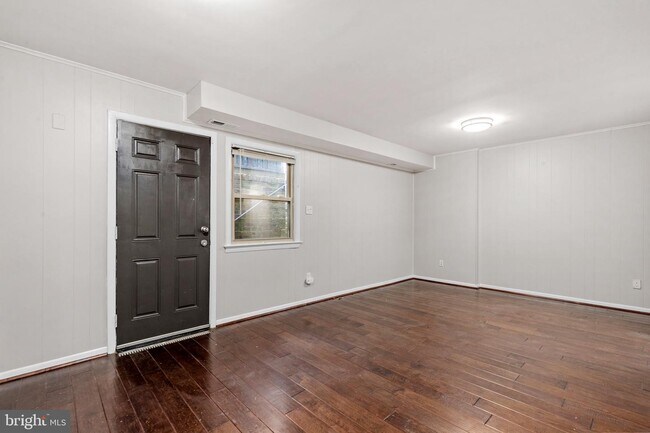 Building Photo - 9106 Suede Ct