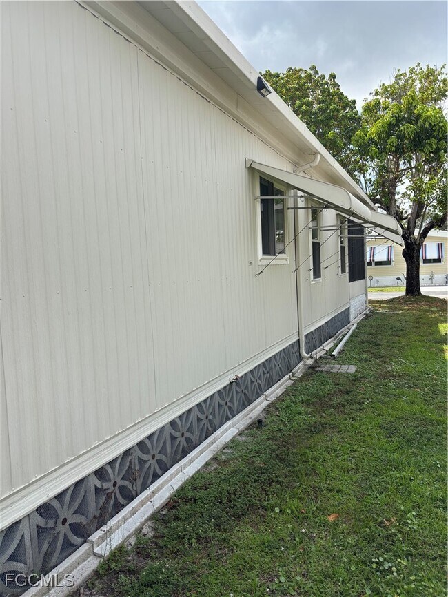 Building Photo - 207 Harvest Ln