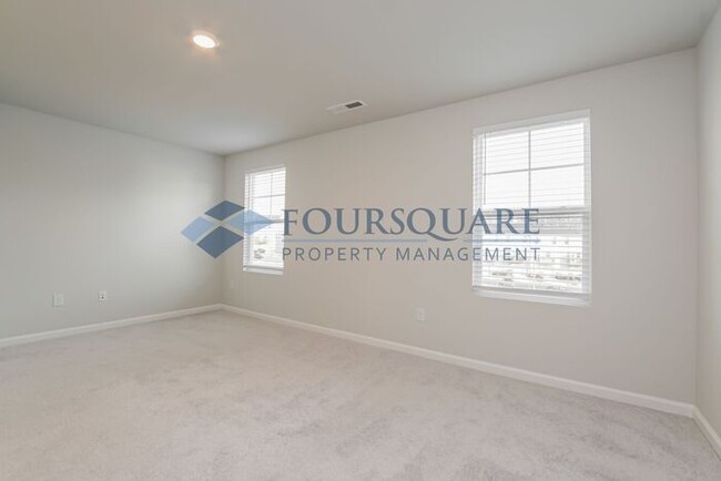 Building Photo - End Unit Town Home | 2nd Floor Back Deck |...