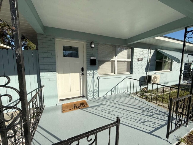 Building Photo - 305 S Lincoln Ave