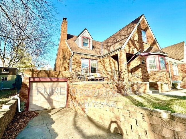 Building Photo - 4928 Happy Hollow Blvd