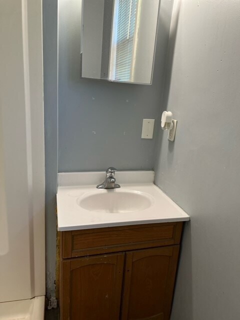 Bathroom sink - 3040 Park Ave