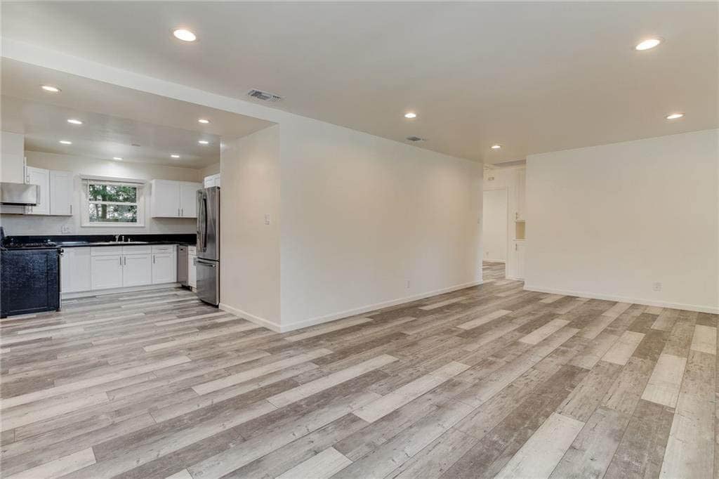 Building Photo - 1500 Voorhees Ave