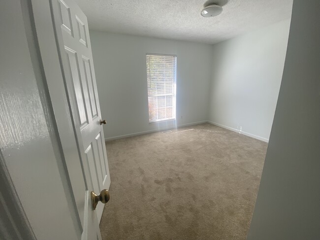 2nd bedroom across from master - 1464 Waynesboro Ln