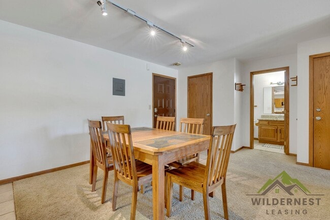 Building Photo - 89410 Ryan Gulch Rd