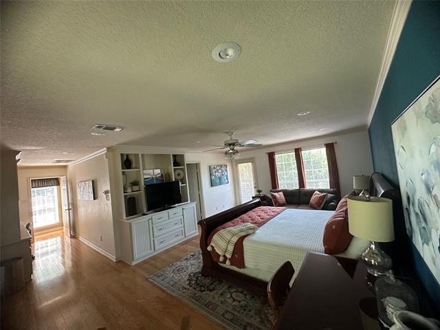 Building Photo - 405 S Lakewood Cir