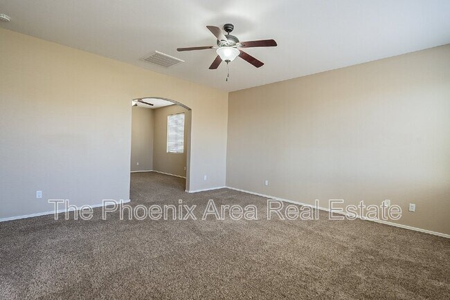 Building Photo - 43476 Caven Dr