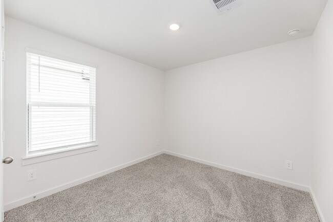 Building Photo - 1711 Porto Rosso Dr