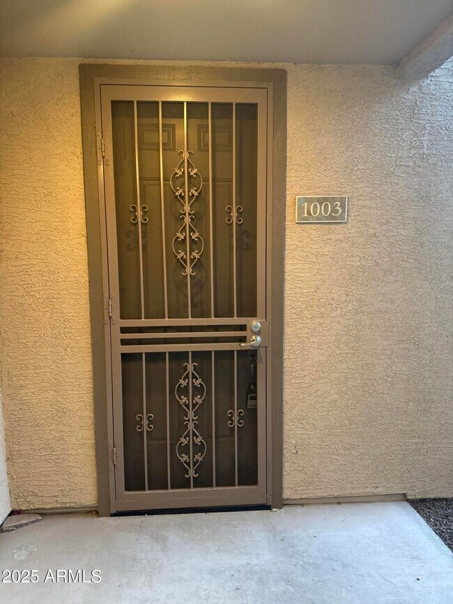 Building Photo - 3330 S Gilbert Rd