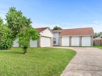 Building Photo - 13515 Wimbledon Oaks Dr