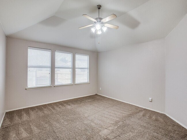 Building Photo - 6153 Bowfin Dr