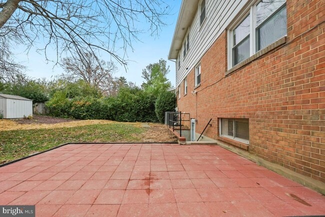 Building Photo - 8728 Old Courthouse Rd