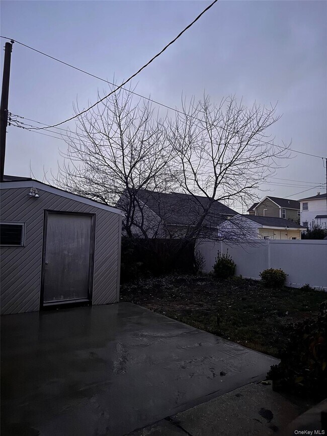 Building Photo - 62 Warwick Rd