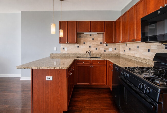 Building Photo - 4537 S Drexel Blvd