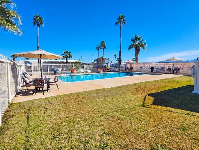 Building Photo - 3589 W Wells Rd