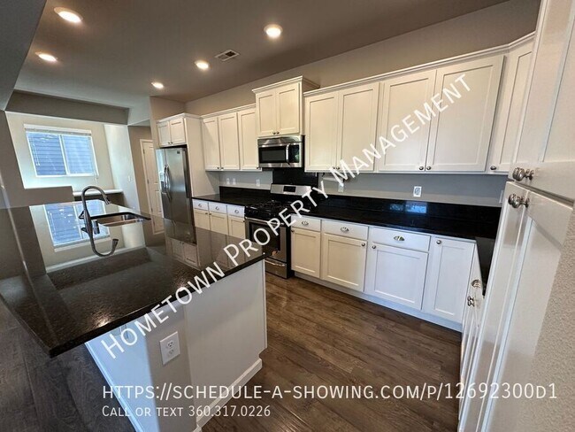 Building Photo - 3332 Juno Ct NE