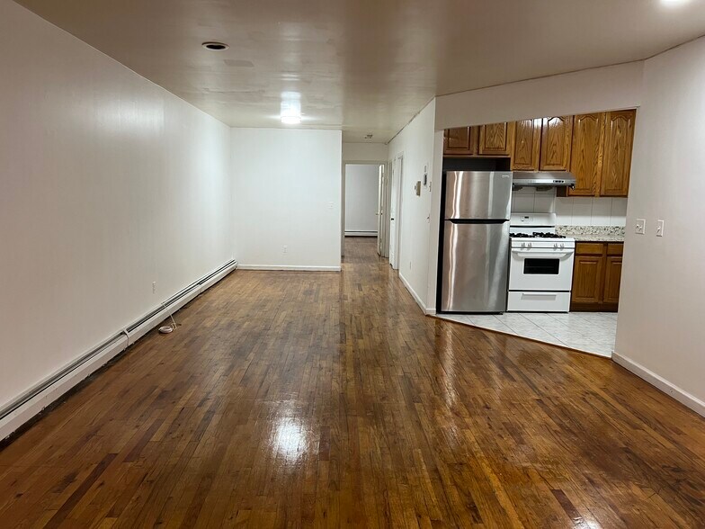 Dinning/living room - 1761 63rd St