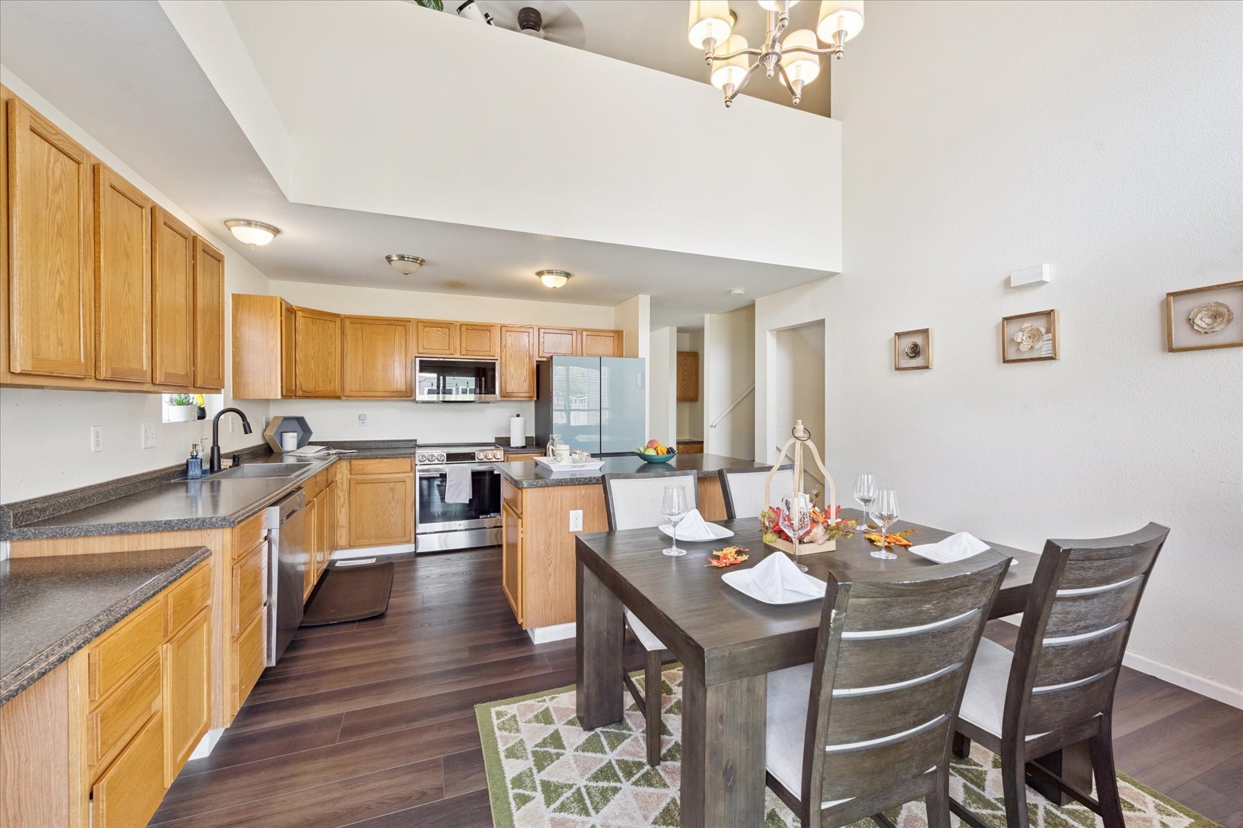 Building Photo - 5155 Golden Eagle Pky