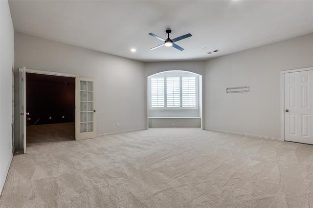 Building Photo - 840 High Willow Dr