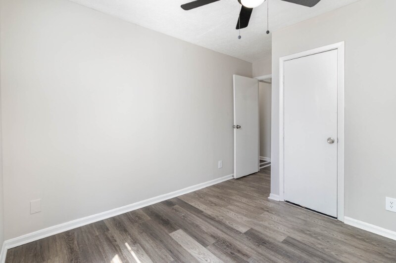 Building Photo - 3028 Cleinview Ave