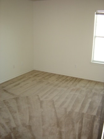 Building Photo - 326 N 10th St