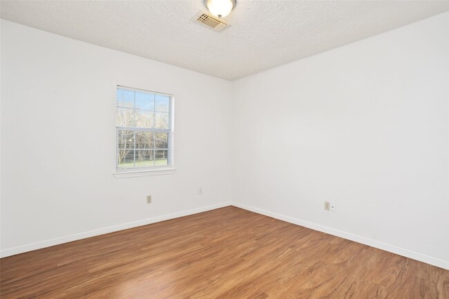 Building Photo - 19730 Spanish Needle Dr