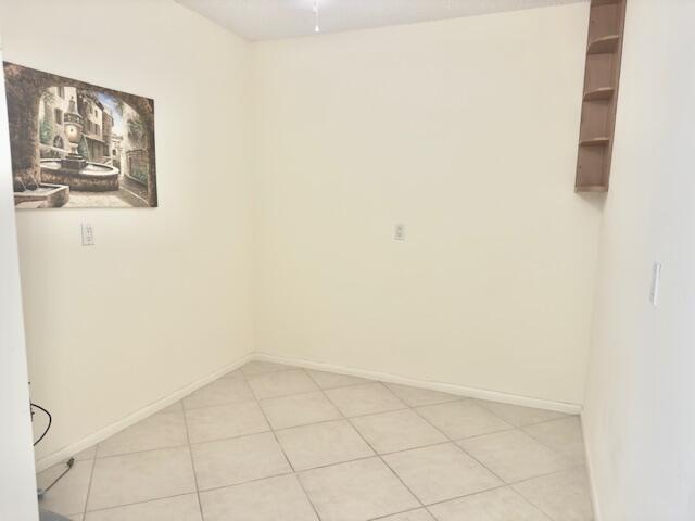 Building Photo - 3540 Whitehall Dr