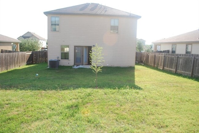 Building Photo - 161 Beech Dr