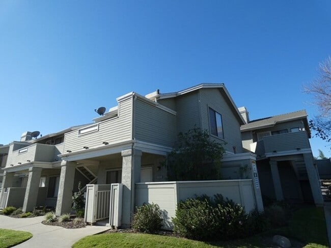 Primary Photo - Lovely remodeled River Ranch condo