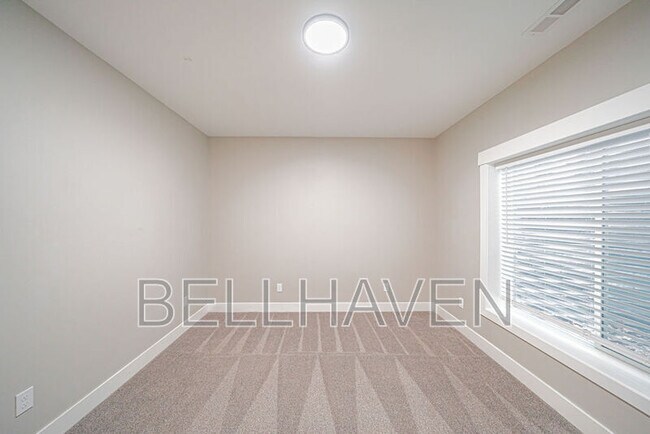 Building Photo - 1483 Fremont Ave