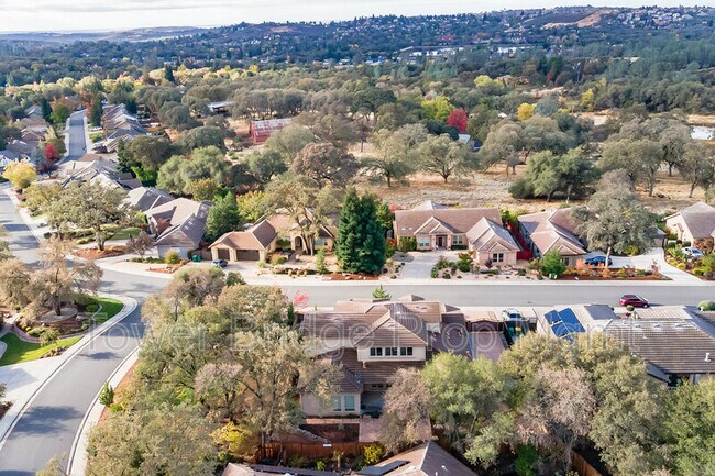 Building Photo - 3766 Mira Loma Dr