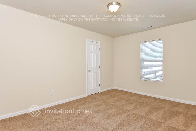 Building Photo - 251 Chadford Pl