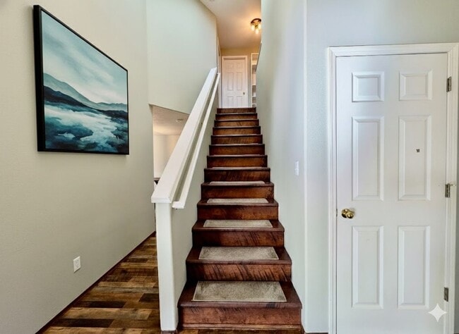 Building Photo - Spacious SW Tigard Retreat with Entertainer’s Backyard & Modern Chef’s Kitchen