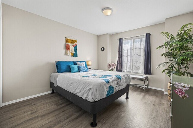 Building Photo - 7302 Bay Meadows Dr