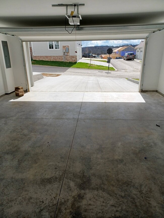 Building Photo - 1748 Park Terrace Ln