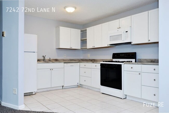 Building Photo - 7242 72nd Ln N