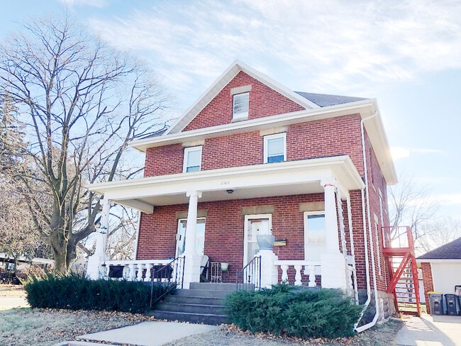 Primary Photo - 2308 11th St