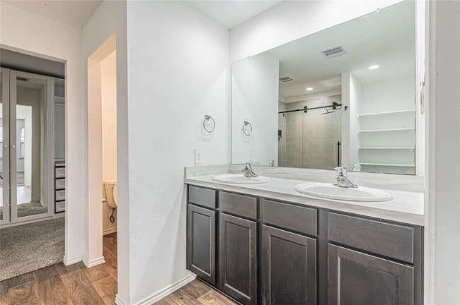 Building Photo - 5110 Hedgerose Ln