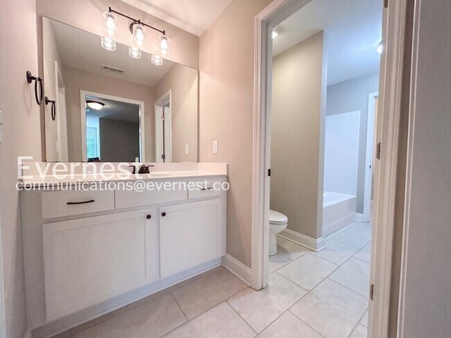 Building Photo - Spacious 3 Bed, 2.5 Bath Town Home with Garage and Patio | Pet Friendly | Available Now!