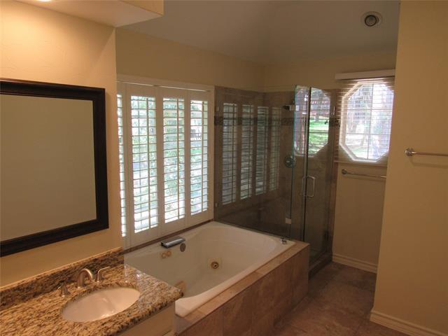 Building Photo - 840 Fernwood Ct