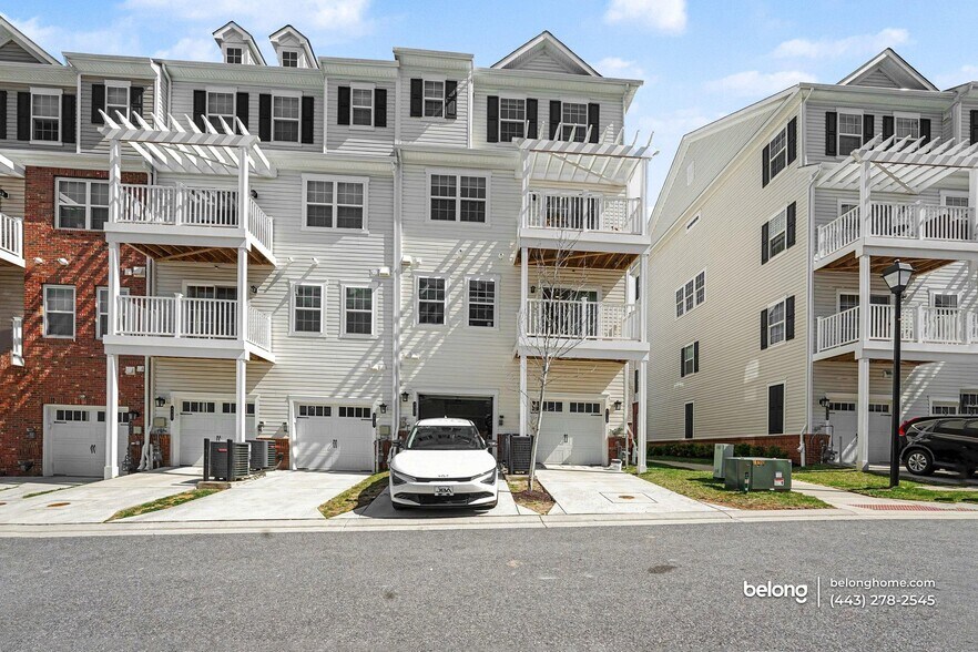 Building Photo - 4521 Reaney Ln