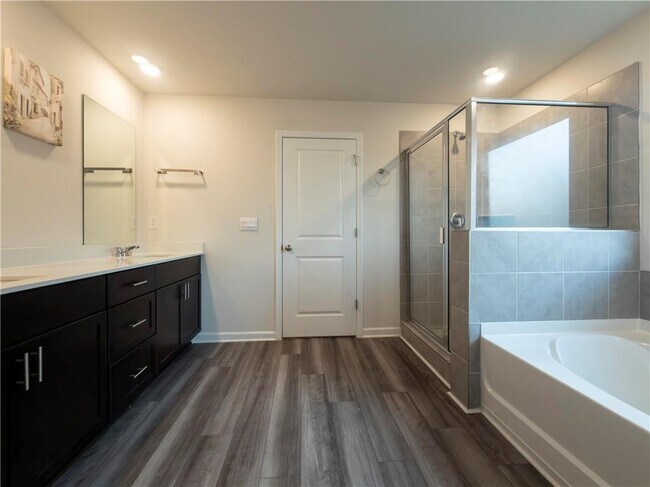 Building Photo - 6960 Newcastle Ct