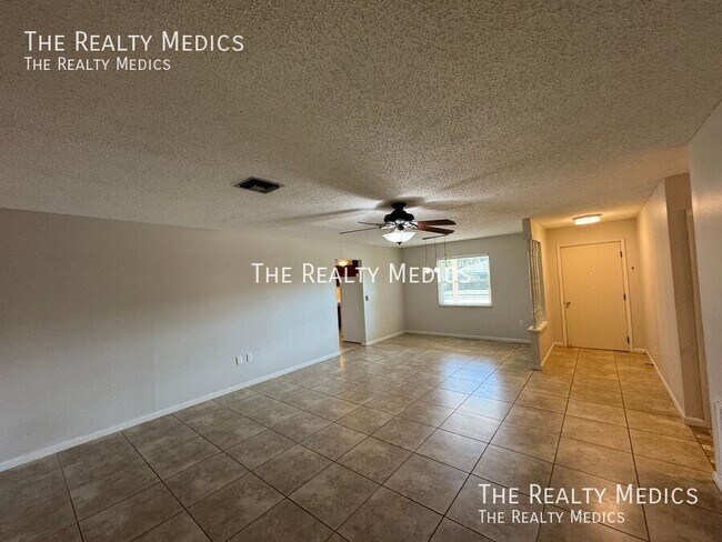 Building Photo - 218 Temple Cir