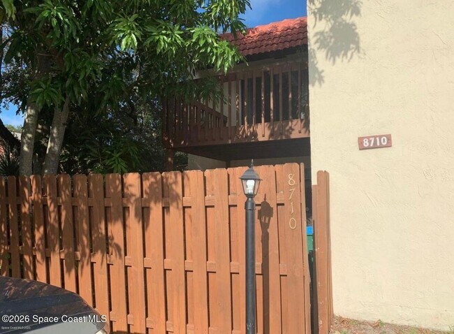 Building Photo - 8710 Hibiscus Ct