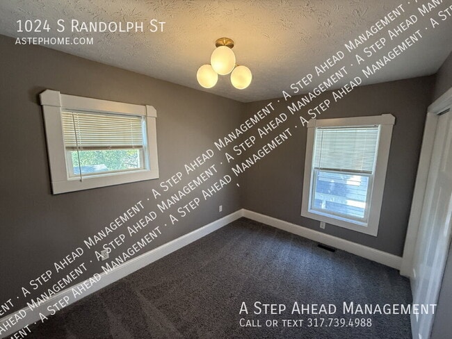 Building Photo - 1024 S Randolph St