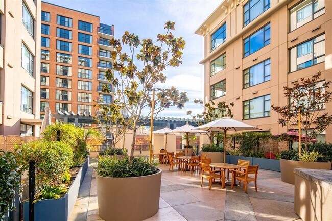 Building Photo - Newly Remodeled 2B/2BA condo w/ Reserved P...