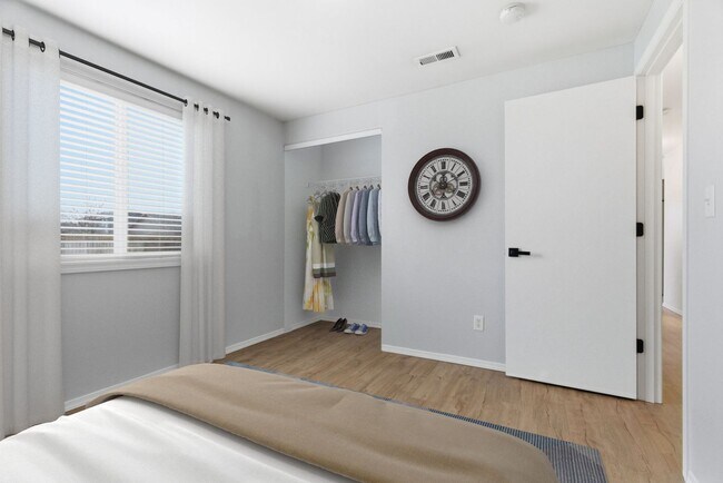 Building Photo - West Plains Rancher for Rent