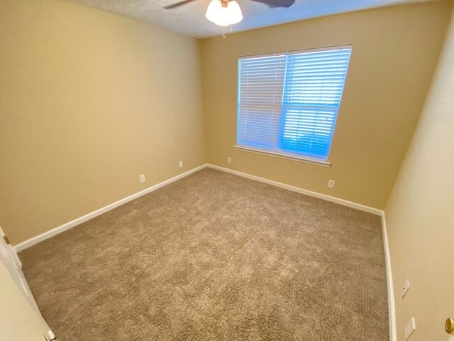 Building Photo - For Lease - 3 Bed, 2 Bath, 1338sqft home in Lebanon