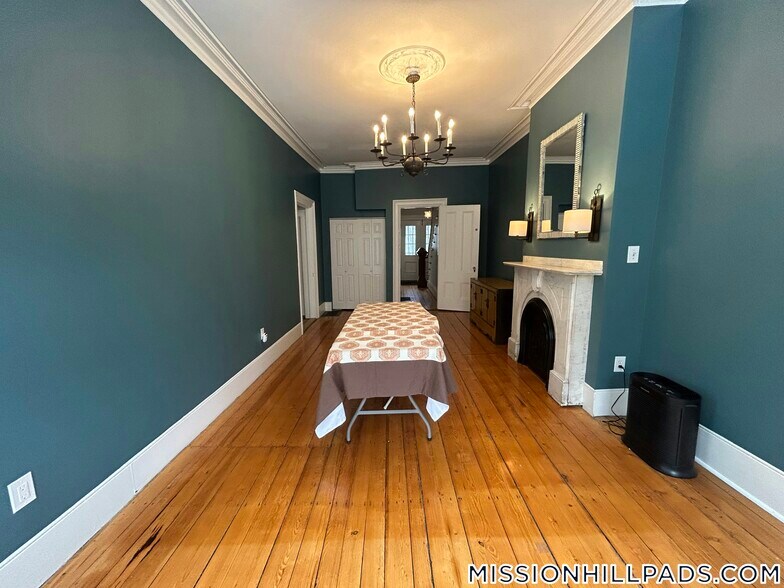 Building Photo - 1 Pickering Ave