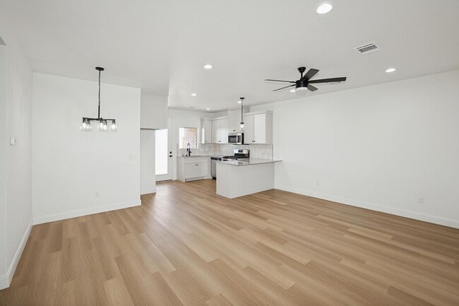 Building Photo - 19151 Sierra Madre Dr
